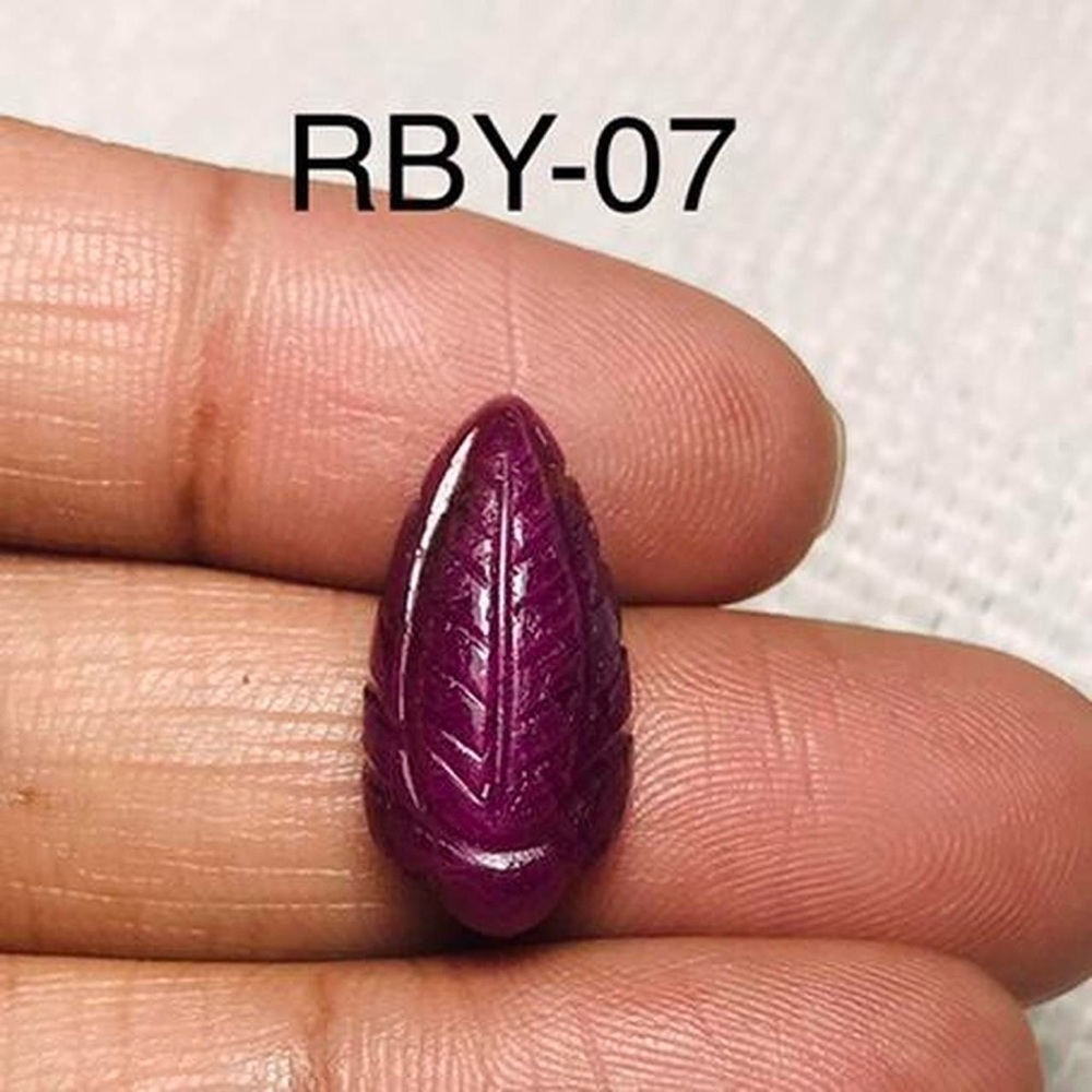 Elegant Purple Leaf Ring